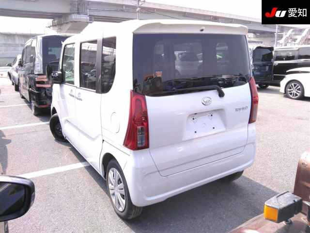 DAIHATSU TANTO 2024