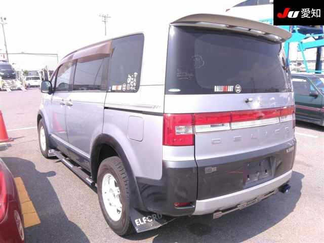 MITSUBISHI DELICA D5 2012