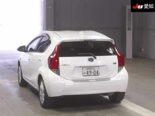 TOYOTA AQUA 2013