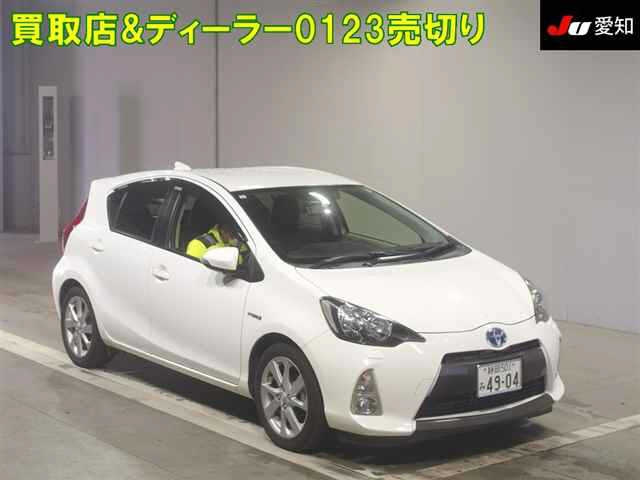 TOYOTA AQUA 2013