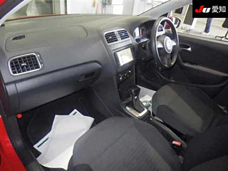 VOLKSWAGEN POLO 2010