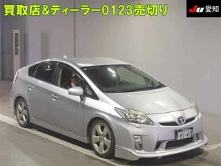 TOYOTA PRIUS 2011