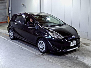 TOYOTA AQUA 2020
