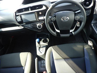 TOYOTA AQUA 2020