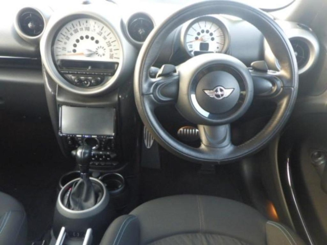 BMW MINI 2012