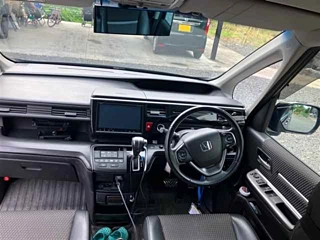 HONDA STEP WAGON 2017