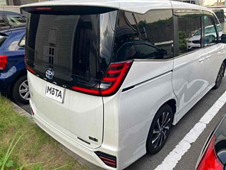 TOYOTA NOAH 2024