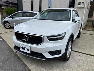 VOLVO XC40 2021