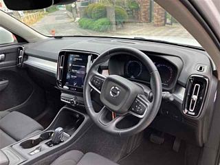 VOLVO XC40 2021