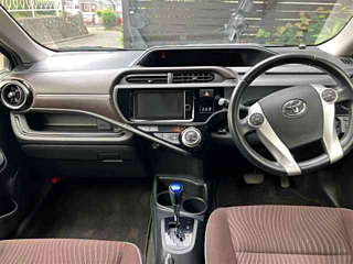 TOYOTA AQUA 2015