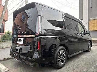 Заказать NISSAN SERENA
