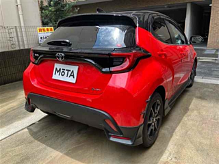 Заказать TOYOTA YARIS