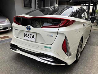 Заказать TOYOTA PRIUS PHV
