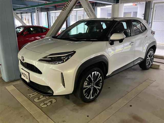 TOYOTA YARIS CROSS 2023
