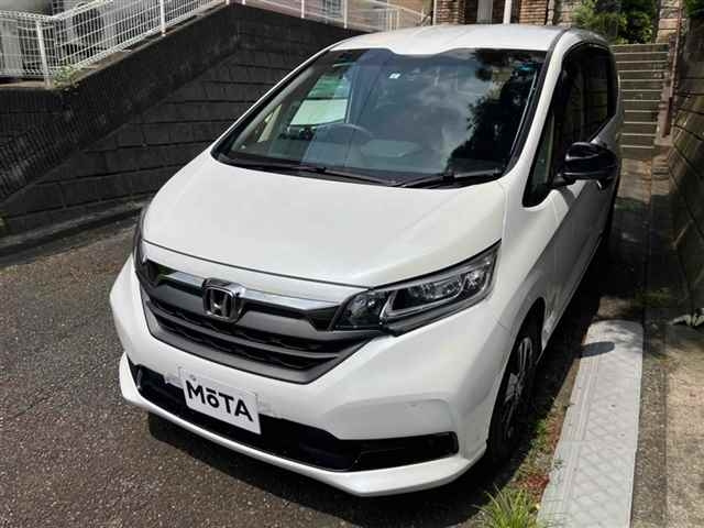 HONDA FREED 2023