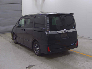 TOYOTA VOXY 2014