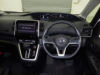 NISSAN SERENA 2017