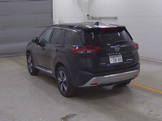NISSAN X-TRAIL 2024