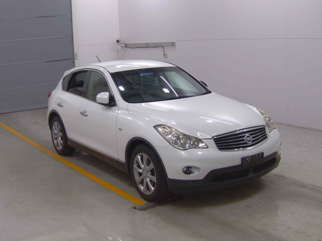 NISSAN SKYLINE CROSSOVER 2012