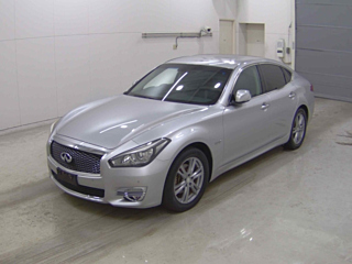 NISSAN FUGA 2018