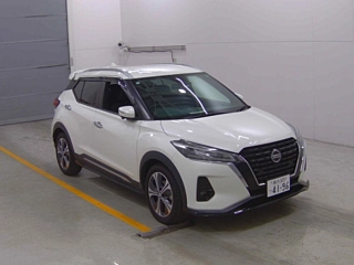 NISSAN KIX 2020