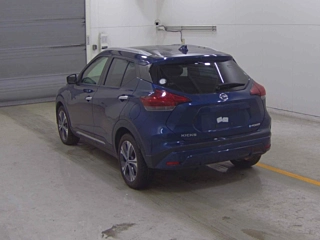 NISSAN KIX 2022
