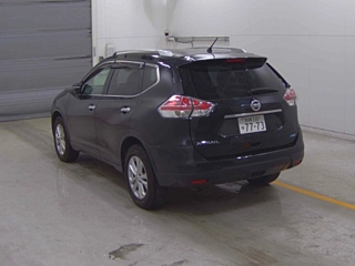 NISSAN X-TRAIL 2015