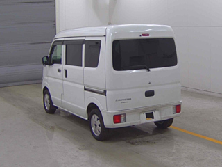 Заказать MITSUBISHI MINICAB VAN