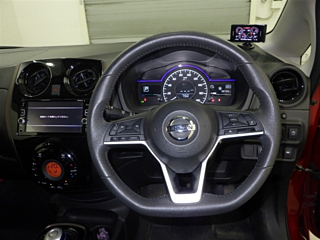 NISSAN NOTE 2019