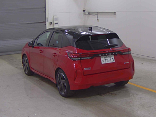 Заказать NISSAN AURA