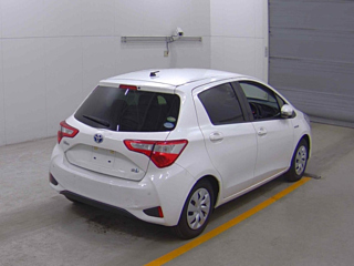 TOYOTA VITZ 2019