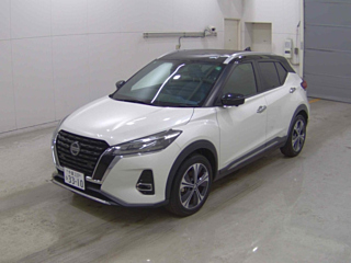 NISSAN KIX 2021