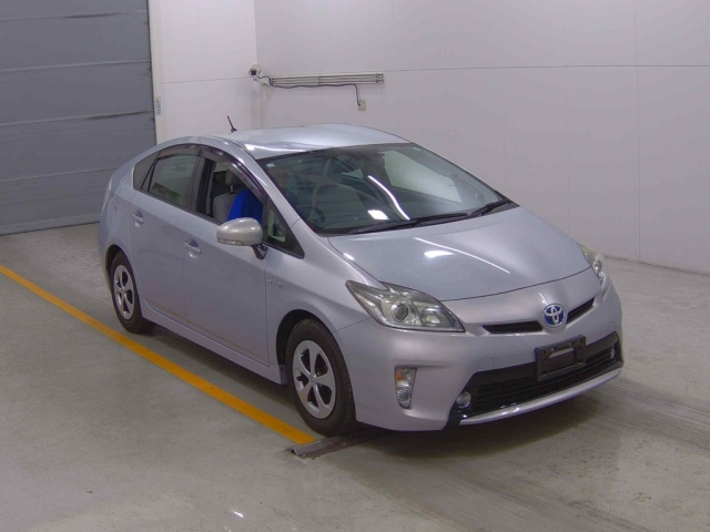 TOYOTA PRIUS 2014