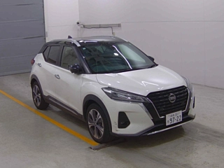 NISSAN KIX 2021