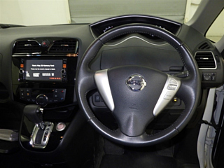 NISSAN SERENA 2014