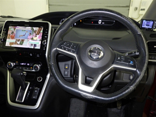 NISSAN SERENA 2016
