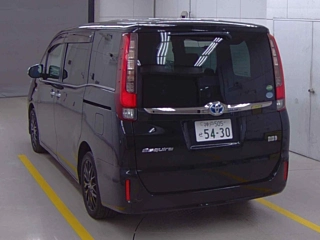 TOYOTA ESQUIRE 2017