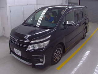 TOYOTA VOXY 2016