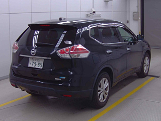 NISSAN X-TRAIL 2015