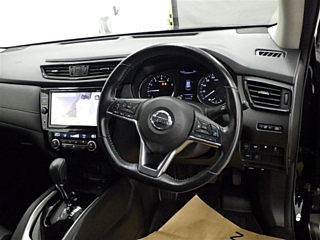 NISSAN X-TRAIL 2019