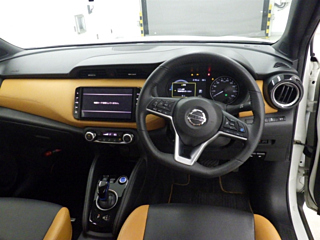 NISSAN KIX 2021