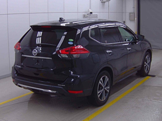 NISSAN X-TRAIL 2018