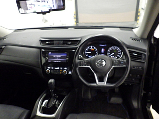 NISSAN X-TRAIL 2018