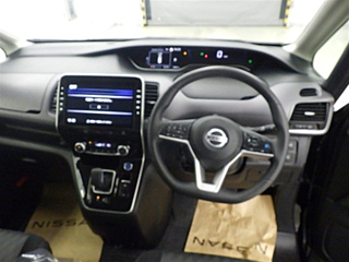 NISSAN SERENA 2020