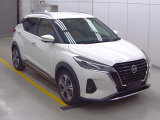 NISSAN KIX 2020