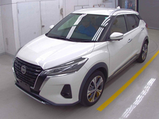 NISSAN KIX 2020