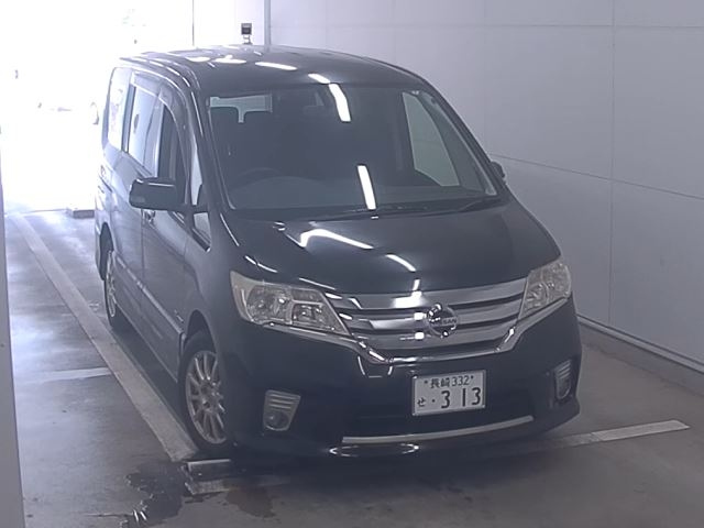 NISSAN SERENA 2013