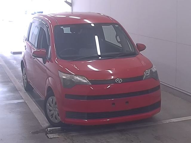 TOYOTA SPADE 2013