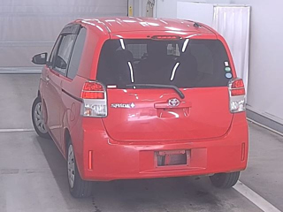 TOYOTA SPADE 2013