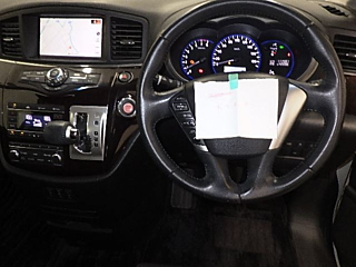 NISSAN ELGRAND 2010